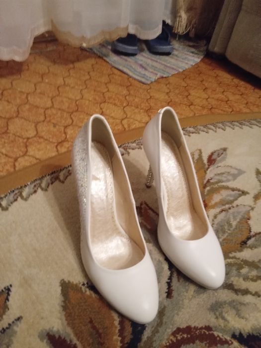 Продам туфли  б. У.