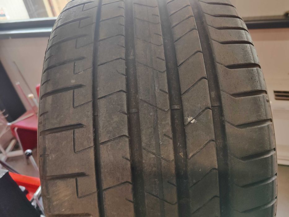 2бр.летни гуми 265/35/19 Pirelli