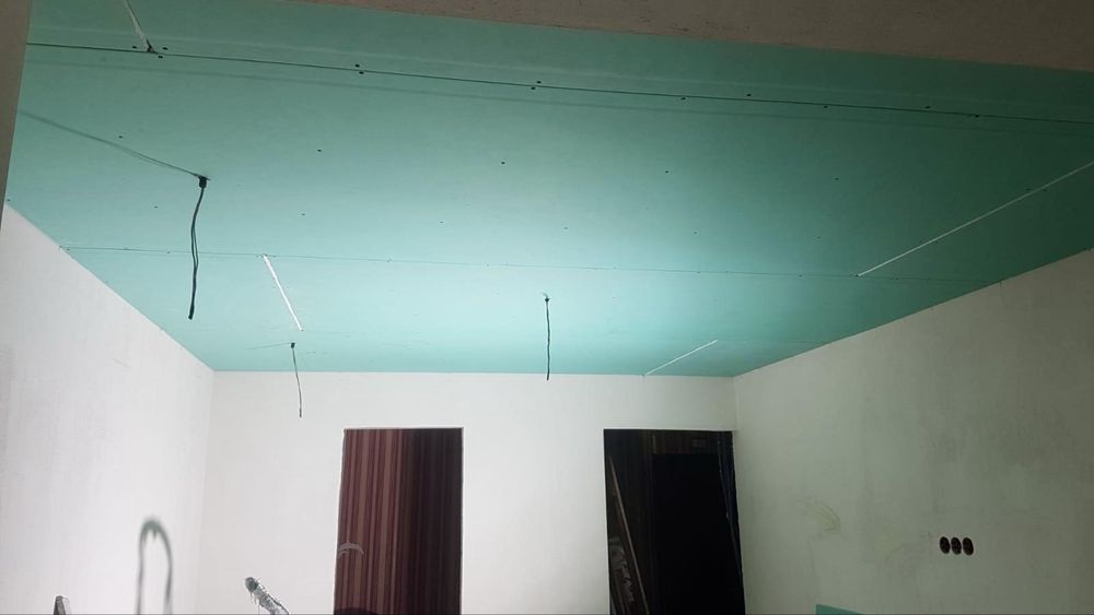 Renovări Constanța – zugrav, glet, rigips, finisaje, gresie, parchet