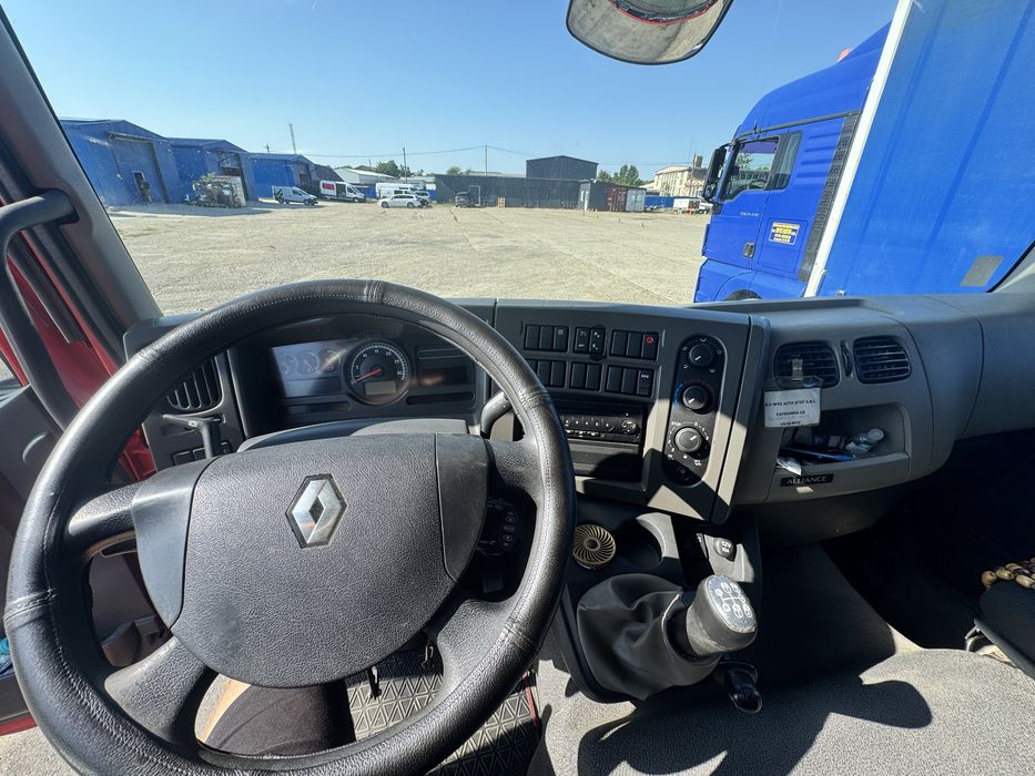 Vand camion Renault Mildum