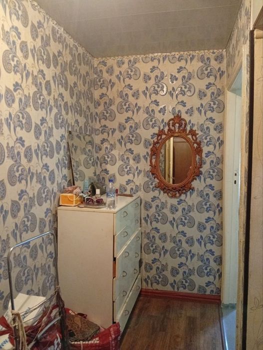 1 Комната Сергели Спутник 4  1/2/2 чистая квартира ,балкон 2х6,кирпич