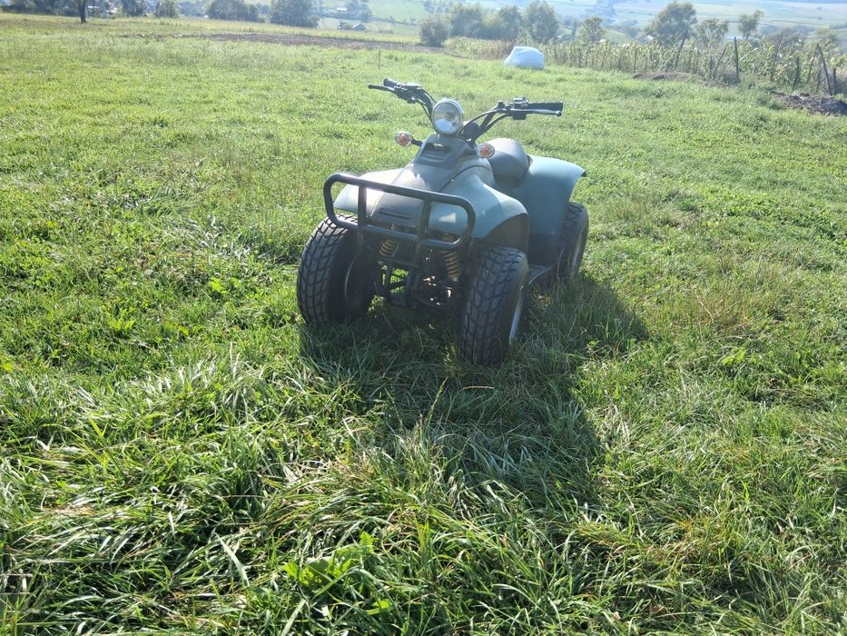 Vand două ATV-uri