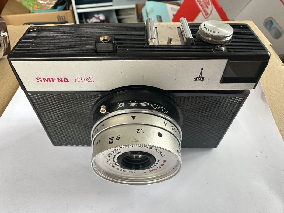 Продавам ретро фотоапарат-Смена 8М ЛОМО лентов фотоапарат СССР.