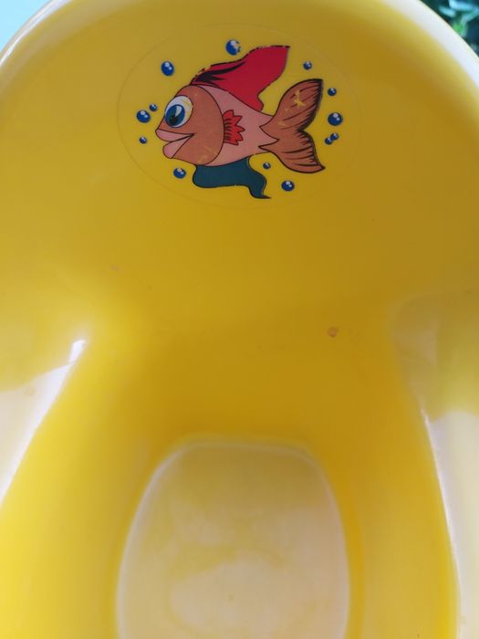 Продам горшок детский