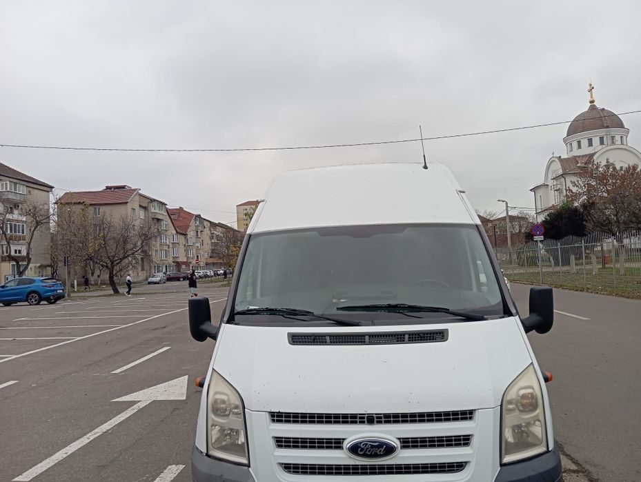 Vând  Ford Transit Jumbo