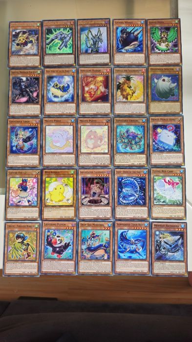 Продавам оригинални Yugioh карти