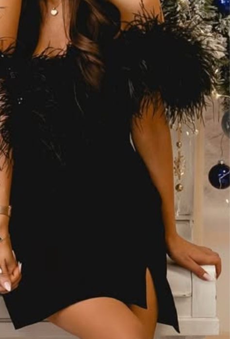 Рокля  с естесвени пера