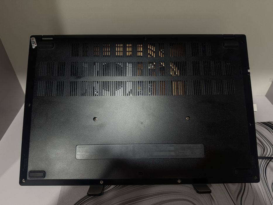 Acer Nitro V15 Obsidian