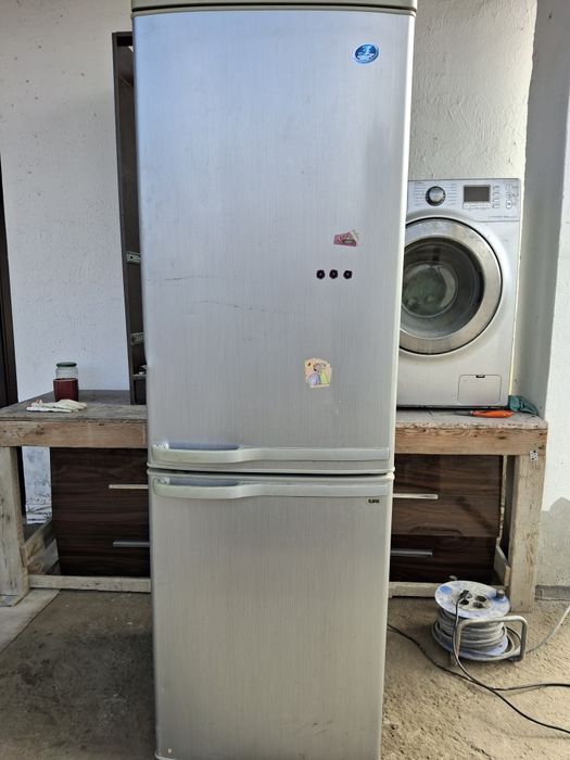 Холодильник  рабочий