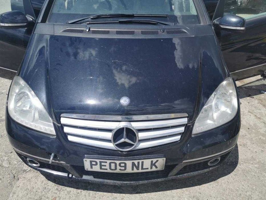 dezmembrez mercedes a class w169/dezmembrari a class w169/mercedes