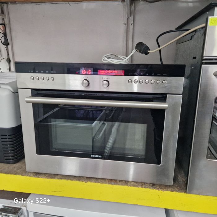 Компактна фурна с вградена микровълнова фурна SIEMENS HB86P570B