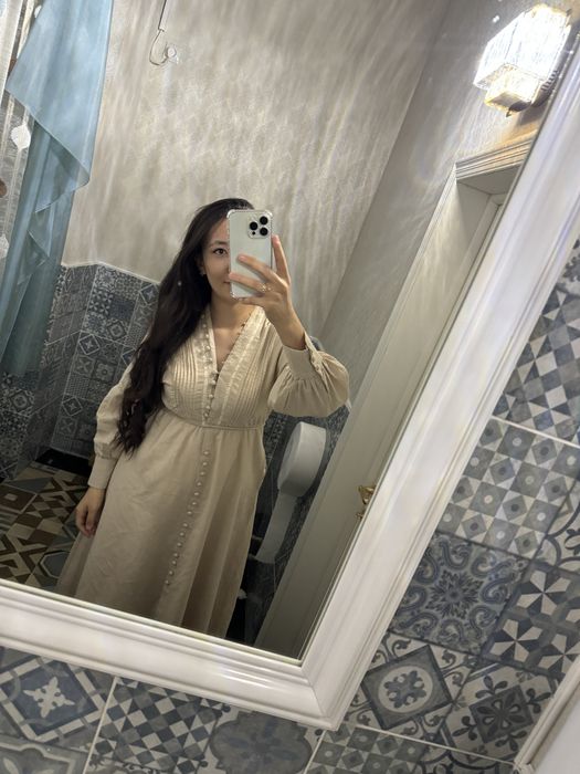 Көйлектер сатамын 42-44 размет 1-ақ рет киілген