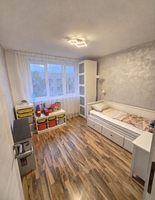 Apartament 3 camere metrou 1 Decembrie 1918