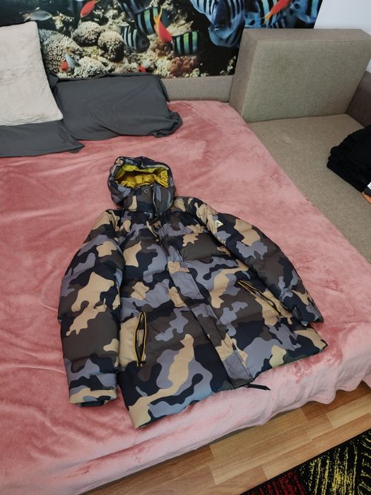 Vând geaca iarna mont