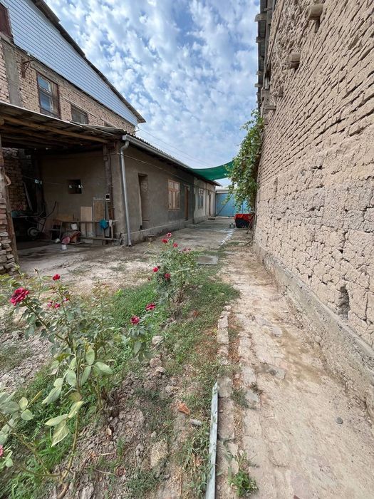 Срочно сотилади участка сергели камитерин 3.8 соту ремонт средней 4хон