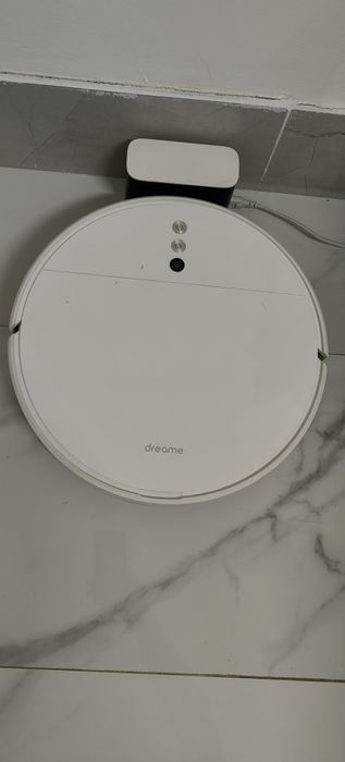 Продаётся робот пылесос