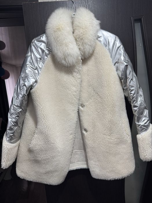 Продам куртку. Как новая.