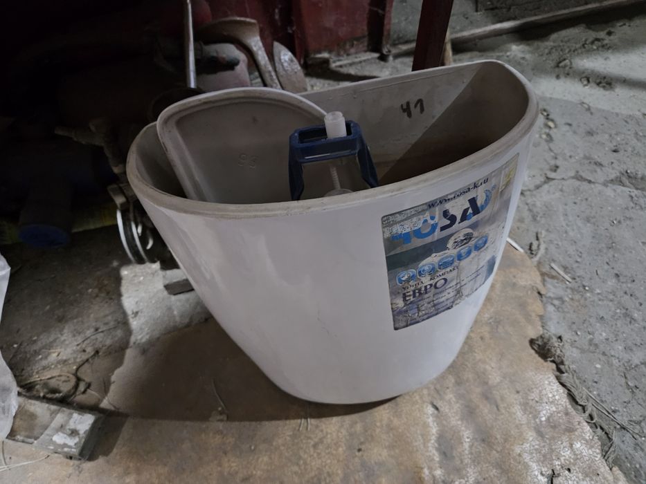 Продам бочки к унитазам