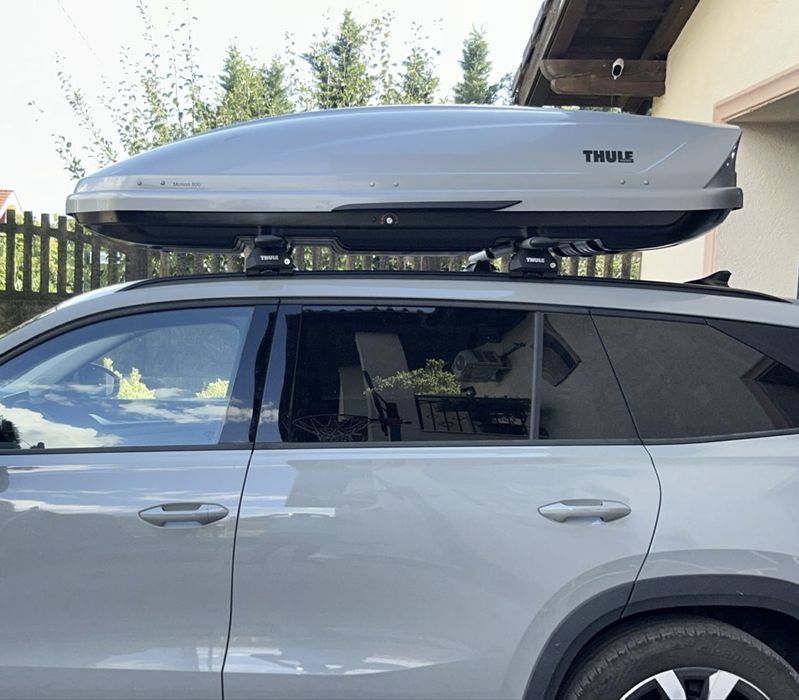 Inchiriez cutie Thule Motion 800 + Motion XT XL