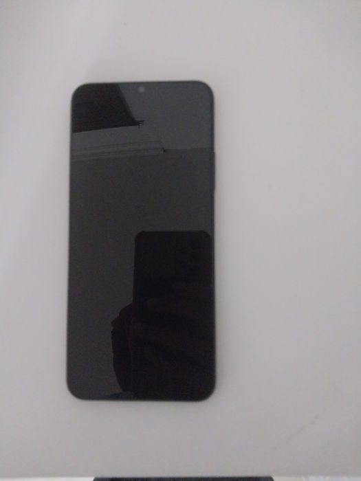 Продам телефон релми ббббб