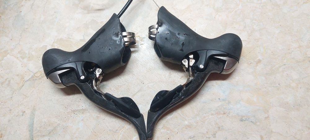 Maneta Ultegra ST 6700 2-10vit carbon si frana fata