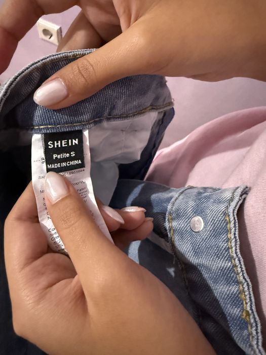 Елегантно синьо дънки