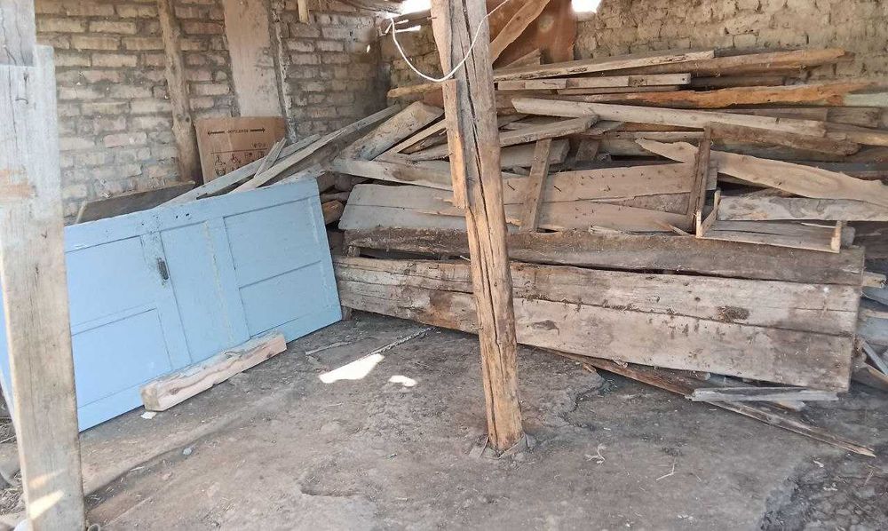 Qurilish taxtalari sotiladi srochno-arzonga qurilish uy uchun