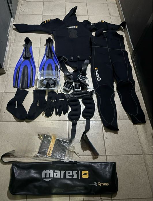 Гидрокостюм и набор для подводной рыбалки