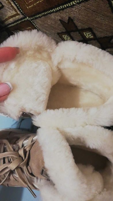 Ботинки зимние  новые 40 размер