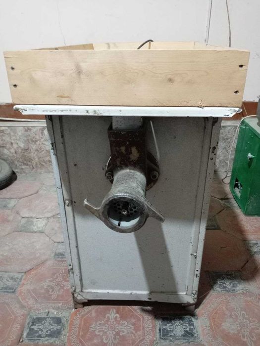 Мясорубка (go'sht qiymalagich)