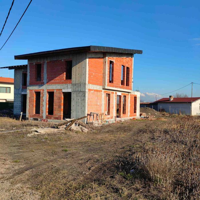 Продавам КЪЩА в София, с. Пролеша, 330 000 € - 170 кв.м