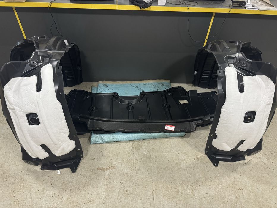 Подкрылок Toyota Highlander