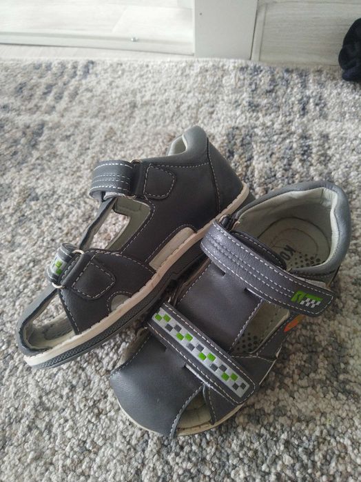 Сандалик 27 размер новый