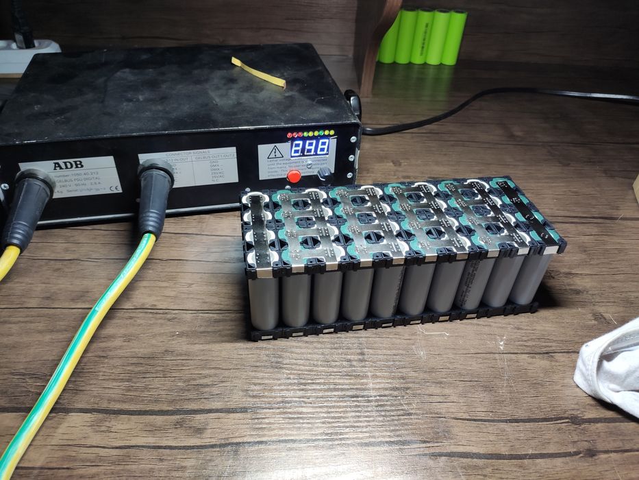 4s 40a pcb bms 12v. Аккумулятор li-ion 18650. Сборка аккумуляторов 18650 для электровелосипеда. Сборка литий-ионных аккумуляторов. Сборка акб 18650.