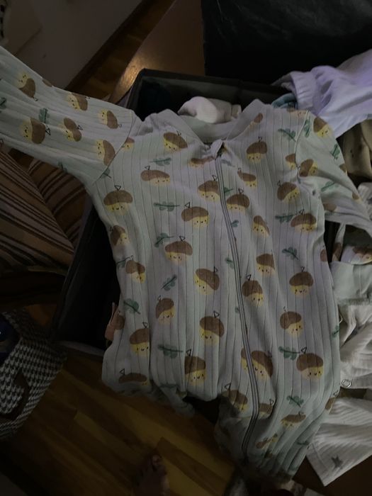 Теплые вещи для малыша до года