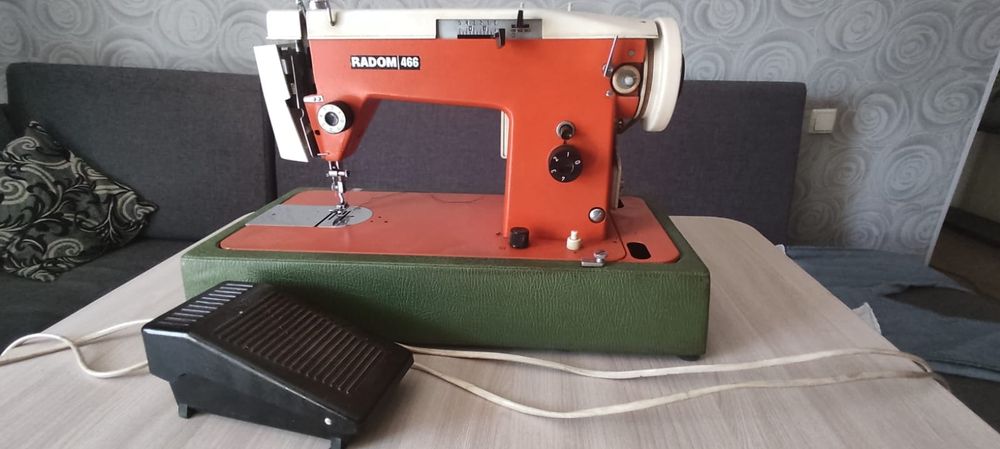 Продам швейную машинку Radom 466