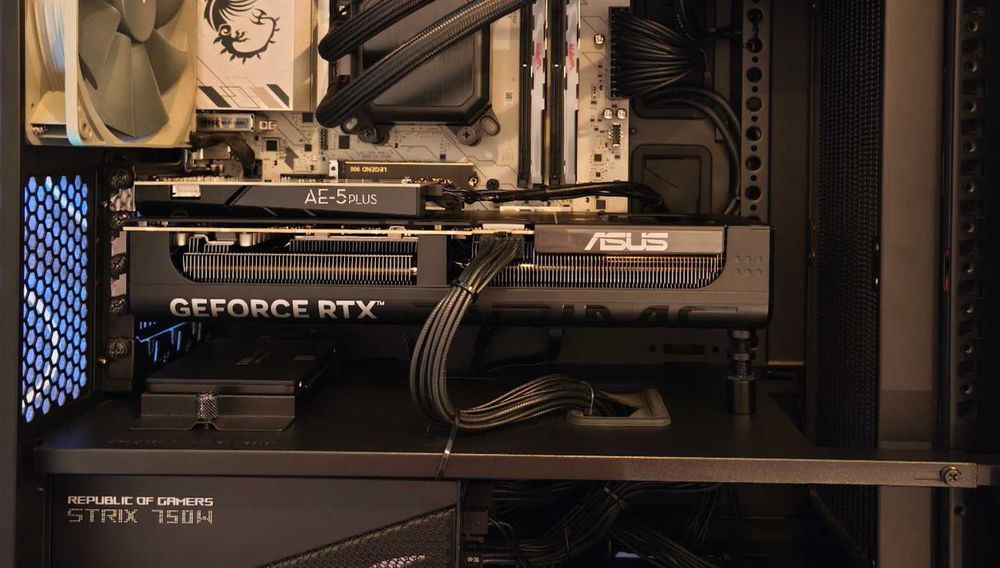 Vand RTX 5070 ASUS GeForce PRIME OC 12GB GDDR7 192-bit DLSS 4.0 (garantie 36 luni)