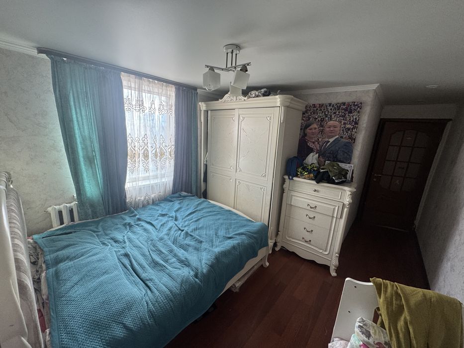 Продам 2х квартирный дом