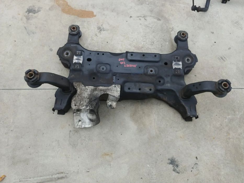 jug cadru motor 2.0crd  dodge journey 2009