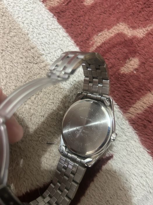 Продам часы CASIO