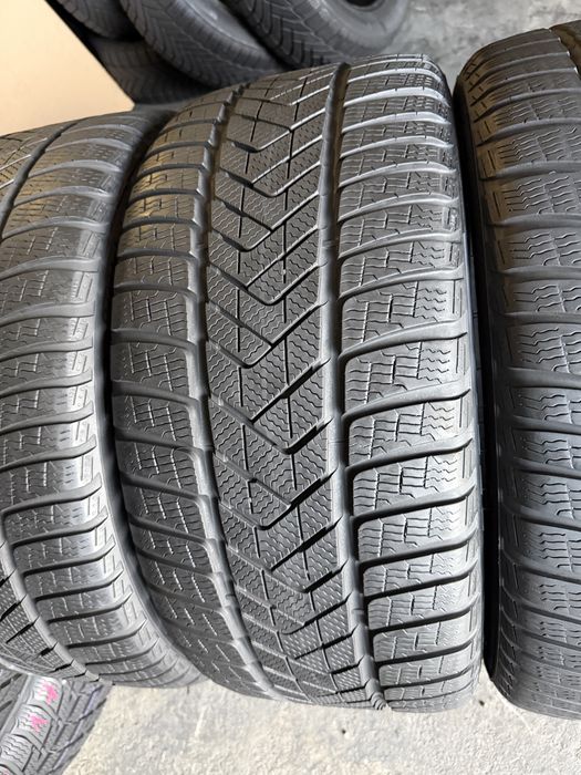 4 anvelope iarna 255/40/18 + 225/45/18 , Pirelli , RunFlat , DOT 2024 , 6 mm !