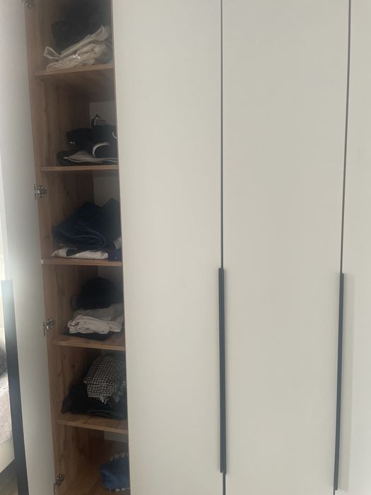 Продам большой шкаф