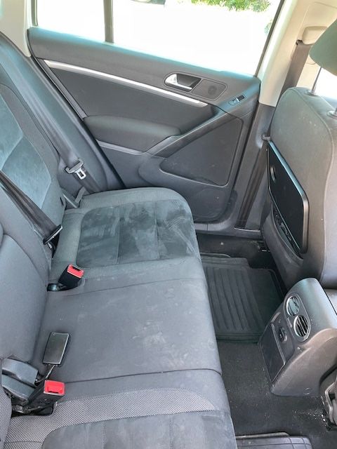 VW Tiguan 2011 , 2.0d , 140кс