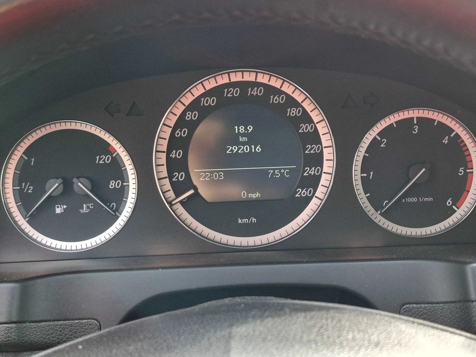Schimb sau vând mercedes w204 din 2008 2.2CDI 170cp!
