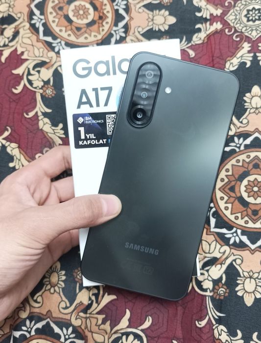 Samsung Galaxy A17 6/128 ГБ, отличное состояние, комплект