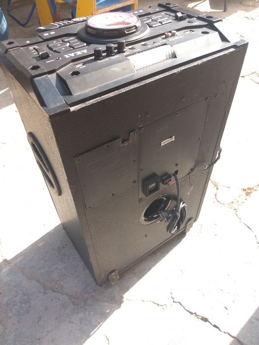 Vand boxă activă portabilă, cu sunet puternic și funcții complete