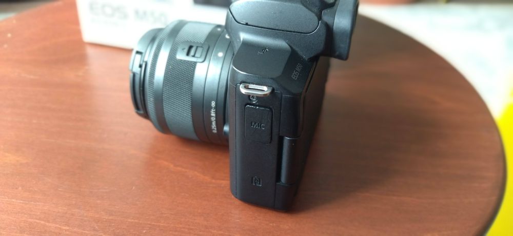 Canon EOS M50 kit в отличном состоянии