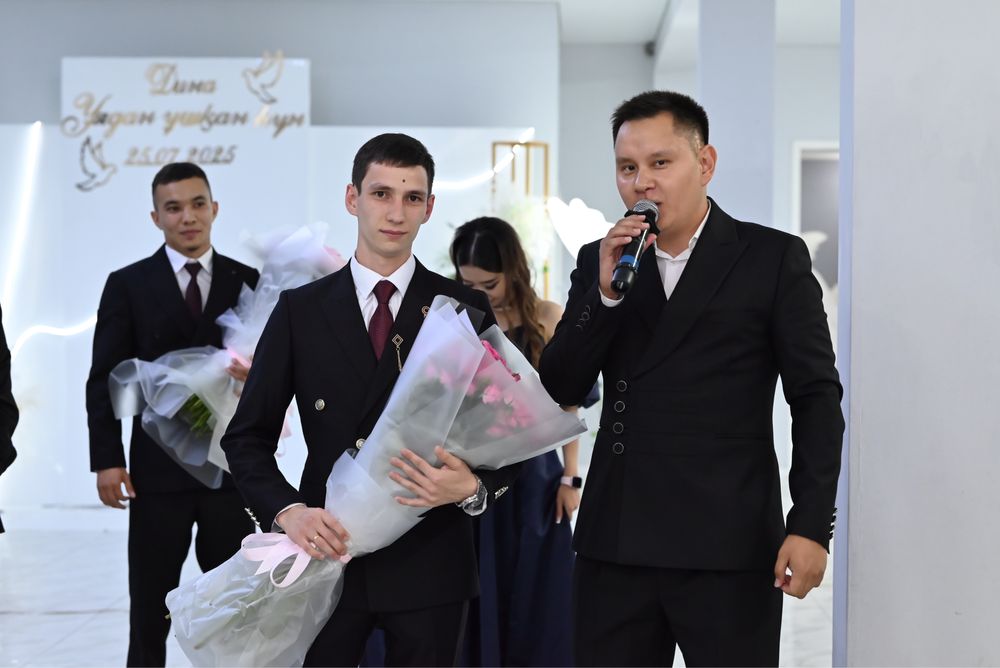 Тамада. Екі тілде. На двух языках.