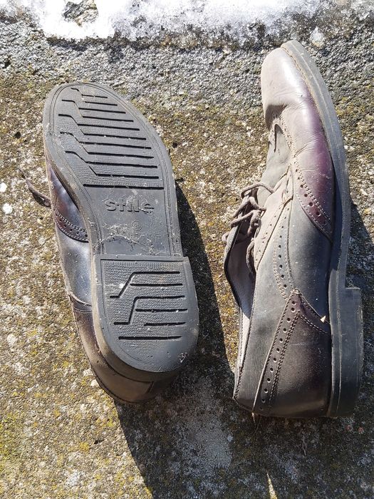продавам ПОИЗНОСЕНИ обувки STILE носени, за пролет-есен, номер 45