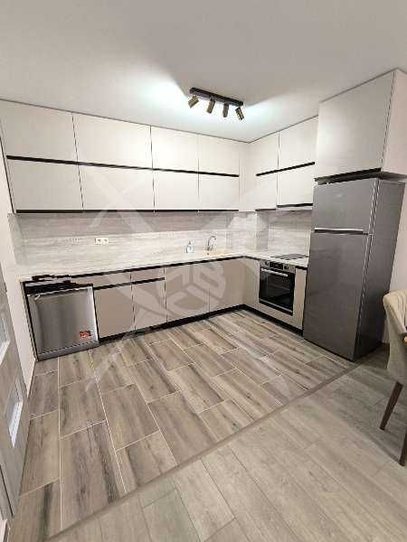 Дава се под наем Тристаен апартамент в Пловдив, Остромила - 80 кв.м за 618.12 € - Снимка #2